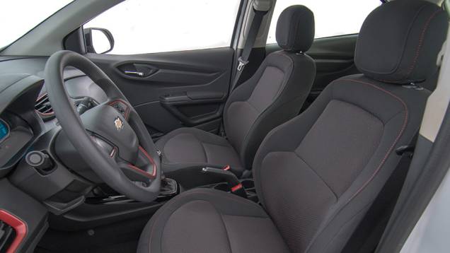 Ele está atrelado a uma transmissão manual de cinco marchas | <a href="https://quatrorodas.abril.com.br/noticias/fabricantes/chevrolet-onix-effect-chega-ao-mercado-820117.shtml" rel="migration">Leia mais</a> Ele está atrelado a uma transmissão manual de cinco marchas | <a href="https://quatrorodas.abril.com.br/noticias/fabricantes/chevrolet-onix-effect-chega-ao-mercado-820117.shtml" rel="migration">Leia mais</a>