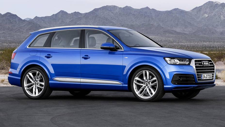 O modelo chega mais leve com 363 kg a menos em relação ao sucessor | <a href="https://quatrorodas.abril.com.br/noticias/saloes/detroit-2015/vazam-imagens-novo-audi-q7-820180.shtml" rel="migration">Leia mais</a>