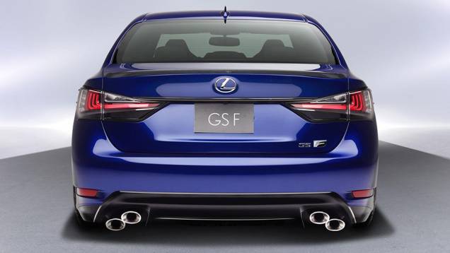 A transmissão é automática de oito velocidades, com possibilidade de troca manual de marchas | <a href="https://quatrorodas.abril.com.br/noticias/saloes/detroit-2015/lexus-apresenta-gs-f-2016-822700.shtml" rel="migration">Leia mais</a> A transmissão é automática de oito velocidades, com possibilidade de troca manual de marchas | <a href="https://quatrorodas.abril.com.br/noticias/saloes/detroit-2015/lexus-apresenta-gs-f-2016-822700.shtml" rel="migration">Leia mais</a>