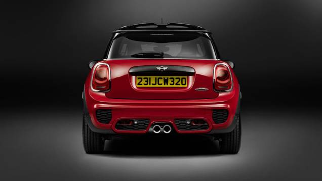 Assim, o John Cooper Works é considerado o mais potente já fabricado pela marca | <a href="https://quatrorodas.abril.com.br/noticias/saloes/detroit-2015/vazam-imagens-novo-mini-john-cooper-works-820017.shtml" rel="migration">Leia mais</a> Assim, o John Cooper Works é considerado o mais potente já fabricado pela marca | <a href="https://quatrorodas.abril.com.br/noticias/saloes/detroit-2015/vazam-imagens-novo-mini-john-cooper-works-820017.shtml" rel="migration">Leia mais</a>
