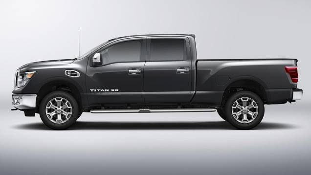 Estão disponíveis três opções de cabine para a Titan XD: simples, estendida (king) e dupla (crew), bem como três possibilidades de tamanho de caçamba | <a href="https://quatrorodas.abril.com.br/noticias/saloes/detroit-2015/nissan-enfim-apresenta-nova-titan-" rel="migration"></a> Estão disponíveis três opções de cabine para a Titan XD: simples, estendida (king) e dupla (crew), bem como três possibilidades de tamanho de caçamba | <a href="https://quatrorodas.abril.com.br/noticias/saloes/detroit-2015/nissan-enfim-apresenta-nova-titan-" rel="migration"></a>