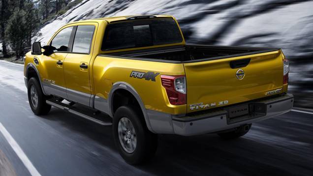 Algumas versões de acabamento também estão disponíveis, incluindo a Pro-4X, orientada para uso severo fora de estrada, e a Platinum Reverse, de topo de linha | <a href="https://quatrorodas.abril.com.br/noticias/saloes/detroit-2015/nissan-enfim-apresenta-nov" rel="migration"></a> Algumas versões de acabamento também estão disponíveis, incluindo a Pro-4X, orientada para uso severo fora de estrada, e a Platinum Reverse, de topo de linha | <a href="https://quatrorodas.abril.com.br/noticias/saloes/detroit-2015/nissan-enfim-apresenta-nov" rel="migration"></a>