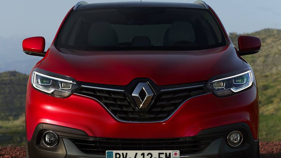 Outra caracter&iacute;stica &eacute; a dist&acirc;ncia em rela&ccedil;&atilde;o ao solo de 19 cent&iacute;metros | <a href="https://quatrorodas.abril.com.br/noticias/saloes/genebra-2015/renault-kadjar-revelado-831000.shtml" rel="migration">Leia mais</a>