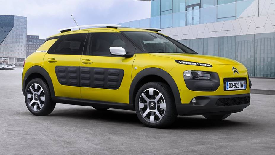 Citroën C4 Cactus | <a href="https://quatrorodas.abril.com.br/noticias/mercado/finalistas-2015-premio-carro-mundial-ano-sao-revelados-834088.shtml" rel="migration">Leia mais</a>