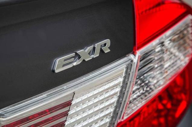 No caso da LXR e da EXR, só está disponível o câmbio automático de cinco velocidades | <a href="https://quatrorodas.abril.com.br/noticias/fabricantes/honda-lanca-linha-2016-civic-r-70-900-835240.shtml" rel="migration">Leia mais</a> No caso da LXR e da EXR, só está disponível o câmbio automático de cinco velocidades | <a href="https://quatrorodas.abril.com.br/noticias/fabricantes/honda-lanca-linha-2016-civic-r-70-900-835240.shtml" rel="migration">Leia mais</a>