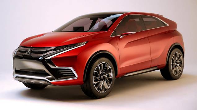 O Concept XR-PHEV II não é exatamente uma grande novidade da Mitsubishi... | <a href="https://quatrorodas.abril.com.br/noticias/saloes/genebra-2015/mitsubishi-mostra-concept-xr-phev-ii-840883.shtml" rel="migration">Leia mais</a>