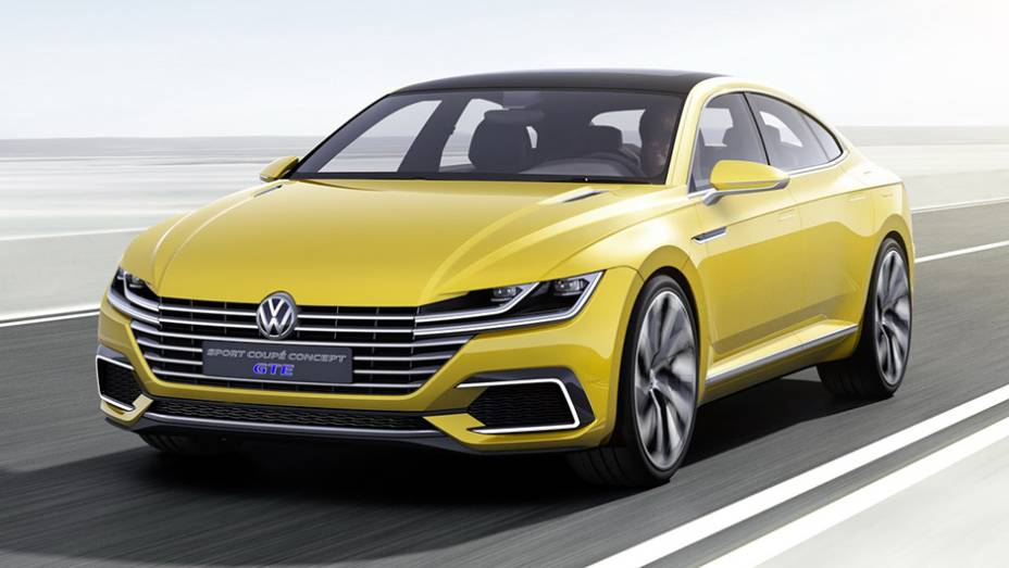 O Sport Coupé Concept GTE é a prévia do sucessor do CC | <a href="https://quatrorodas.abril.com.br/noticias/saloes/genebra-2015/volkswagen-exibe-sport-coupe-concept-gte-842681.shtml" rel="migration">Leia mais</a>