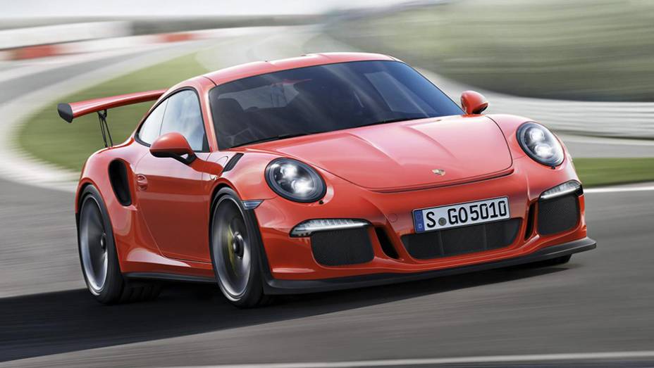 O 911 GT3 RS passou por uma dieta básica: 10kg a menos do que o GT3 convencional | <a href="https://quatrorodas.abril.com.br/noticias/saloes/genebra-2015/peso-leve-porsche-911-gt3-rs-revelado-842881.shtml" rel="migration">Leia mais</a>