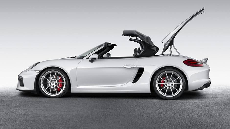 Vale destaque tamb&eacute;m o teto retr&aacute;til semiautom&aacute;tico | <a href="https://quatrorodas.abril.com.br/noticias/saloes/new-york-2015/porsche-apresenta-novo-boxster-spyder-852331.shtml" rel="migration">Leia mais</a>