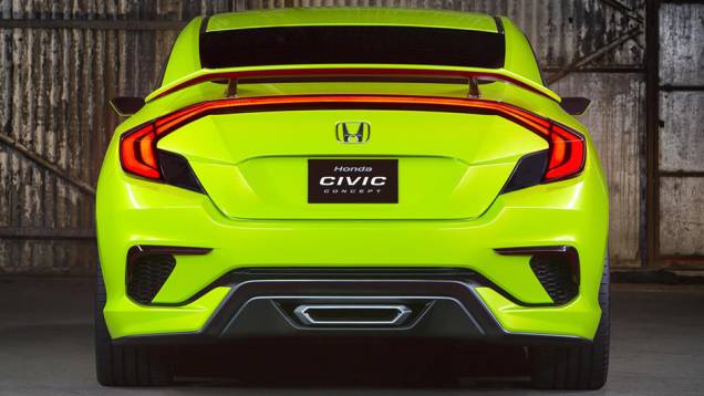 De acordo com o comunicado emitido pela Honda, o novo Civic terá várias opções de motorização, incluindo o novo bloco 1.5 VTEC turbo de injeção direta | <a href="http://quatrorodas.abril.com.br/noticias/saloes/new-york-2015/honda-surpreende-mostra-civic-co" rel="migration"></a>