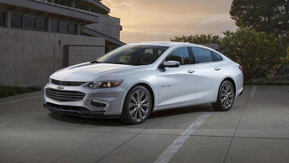 A nova geração do Malibu emagreceu 136 kg em relação à anterior | <a href="https://quatrorodas.abril.com.br/noticias/saloes/new-york-2015/chevrolet-malibu-emagrece-136-kg-nova-geracao-852327.shtml" rel="migration">Leia mais</a>