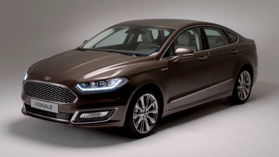 O Mondeo é o primeiro modelo da Ford a receber o tratamento de luxo Vignale | <a href="https://quatrorodas.abril.com.br/noticias/fabricantes/ford-revela-versao-producao-vignale-mondeo-856002.shtml" rel="migration">Leia mais</a>
