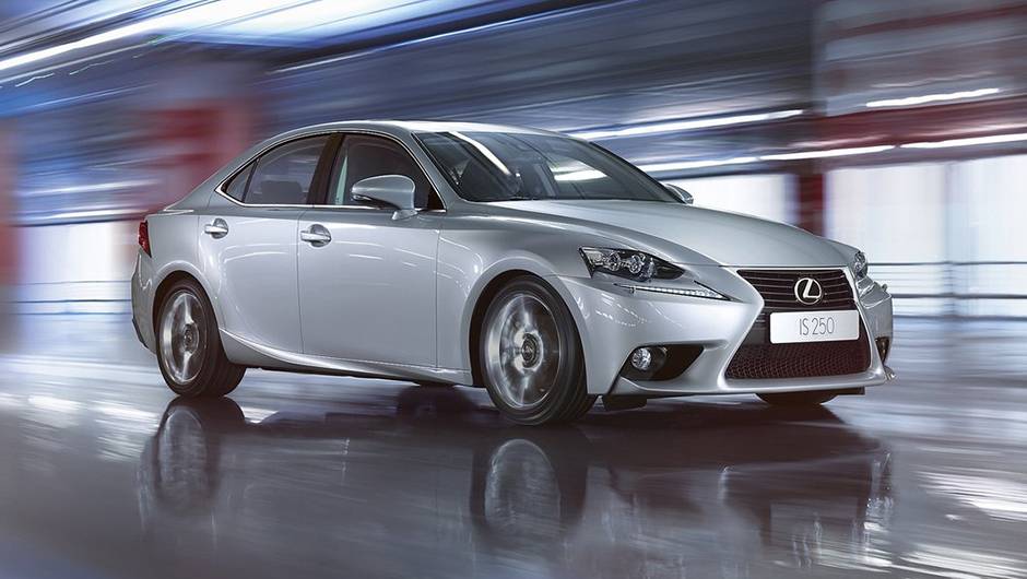 Com 93,96% de aprova&ccedil;&atilde;o, o campe&atilde;o foi o Lexus IS | <a href="https://quatrorodas.abril.com.br/noticias/fabricantes/reino-unido-lexus-is-eleito-melhor-carro-857460.shtml" rel="migration">Leia mais</a>