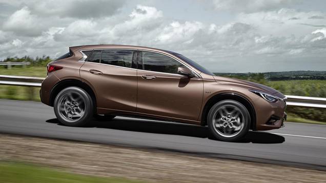 Ambas são equipadas com bloco 2.0 turbo de 211 cavalos de potência | <a href="https://quatrorodas.abril.com.br/noticias/fabricantes/dois-anos-depois-previa-infiniti-apresenta-hatch-q30-905000.shtml" target="_blank" rel="migration">Leia mais</a> Ambas são equipadas com bloco 2.0 turbo de 211 cavalos de potência | <a href="https://quatrorodas.abril.com.br/noticias/fabricantes/dois-anos-depois-previa-infiniti-apresenta-hatch-q30-905000.shtml" target="_blank" rel="migration">Leia mais</a>