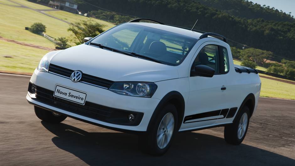 Esta &eacute; a vers&atilde;o Trooper, que deixou de lado as (pol&ecirc;micas) rodas de a&ccedil;o pretas | <a href="https://quatrorodas.abril.com.br/carros/lancamentos/vw-saveiro-2014-738896.shtml" rel="migration">Leia mais</a>