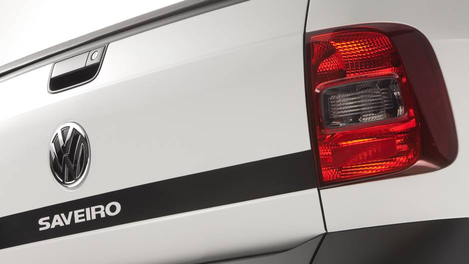 Os pre&ccedil;os da Saveiro 2014 variam entre R$ 33.490 e R$ 48.990 | <a href="https://quatrorodas.abril.com.br/carros/lancamentos/vw-saveiro-2014-738896.shtml" rel="migration">Leia mais</a>