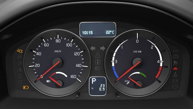 No interior, maior diferença do Volvo C30 Electric está no painel de instrumentos | <a href="https://quatrorodas.abril.com.br/carros/impressoes//volvo-c30-electric-viavel-dia-a-dia-729285.shtml" rel="migration">Leia mais</a> No interior, maior diferença do Volvo C30 Electric está no painel de instrumentos | <a href="https://quatrorodas.abril.com.br/carros/impressoes//volvo-c30-electric-viavel-dia-a-dia-729285.shtml" rel="migration">Leia mais</a>