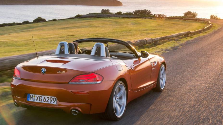 BMW Z4 Roadster 2014 | <a href="https://quatrorodas.abril.com.br/saloes/detroit/2013/bmw-z4-730389.shtml" rel="migration">Leia mais</a>