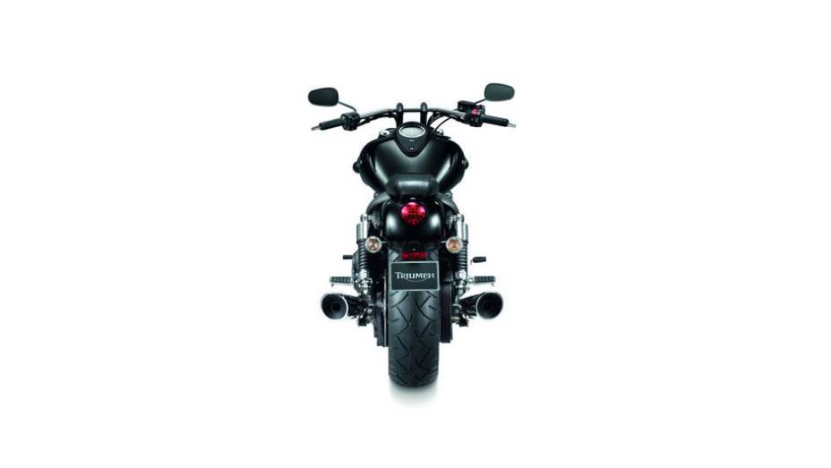 Duas opções de cor estão disponíveis para a Storm: preta e grafite | <a href="https://quatrorodas.abril.com.br/moto/noticias/estilo-triumph-thunderbird-storm-731430.shtml" rel="migration">Leia mais</a>