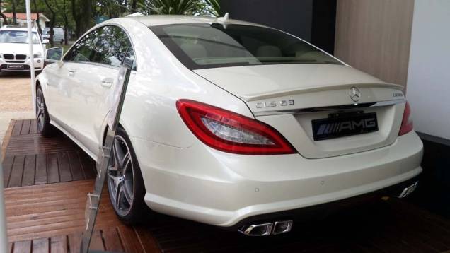 O furiosos motor 5.5 biturbo entrega 550 cv e um ronco ensurdecedor | <a href="https://quatrorodas.abril.com.br/noticias/fabricantes/auto-premium-show-abre-portas-sp-760626.shtml" rel="migration">Leia mais</a> O furiosos motor 5.5 biturbo entrega 550 cv e um ronco ensurdecedor | <a href="https://quatrorodas.abril.com.br/noticias/fabricantes/auto-premium-show-abre-portas-sp-760626.shtml" rel="migration">Leia mais</a>