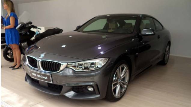 A BMW traz duas novidades: o cupê Série 4... | <a href="https://quatrorodas.abril.com.br/noticias/fabricantes/auto-premium-show-abre-portas-sp-760626.shtml" rel="migration">Leia mais</a> A BMW traz duas novidades: o cupê Série 4... | <a href="https://quatrorodas.abril.com.br/noticias/fabricantes/auto-premium-show-abre-portas-sp-760626.shtml" rel="migration">Leia mais</a>