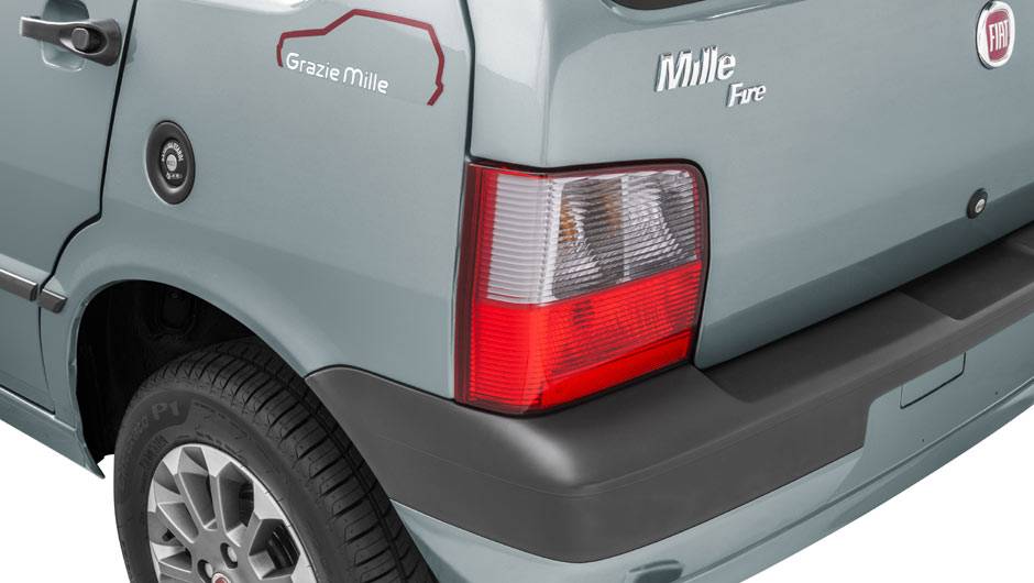 O logotipo Grazie Mille foi feito para esta vers&atilde;o | <a href="https://quatrorodas.abril.com.br/noticias/fabricantes/fiat-lanca-serie-grazie-mille-763882.shtml" rel="migration">Leia mais</a>