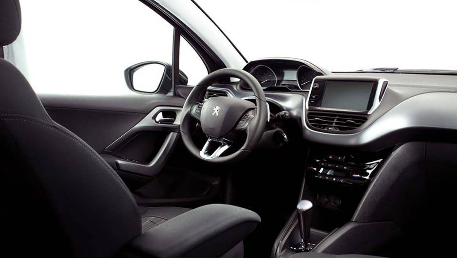 O belo painel traz uma tela touchscreen de sete polegadas na vers&atilde;o Griffe | <a href="https://quatrorodas.abril.com.br/carros/lancamentos/peugeot-208-736576.shtml" rel="migration">Leia mais</a>