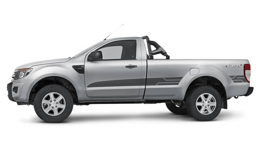 No visual, ela se diferencia pelos adesivos espalhados pela carroceria | <a href="https://quatrorodas.abril.com.br/carros/lancamentos/ford-ranger-sport-777328.shtml" rel="migration">Leia mais</a>