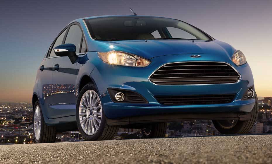 O estilo lembra o novo Fusion, principalmente pelo desenho da grade frontal | <a href="https://quatrorodas.abril.com.br/carros/lancamentos/ford-new-fiesta-2014-739245.shtml" rel="migration">Leia mais</a>