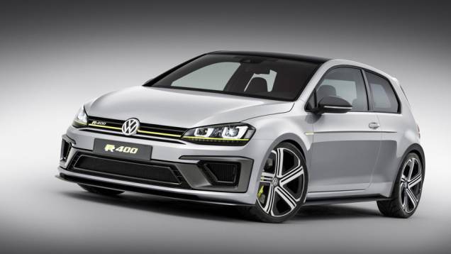 Volkswagen revelou uma versão mais do que radical Golf, intitulado R 400.| <a href="https://quatrorodas.abril.com.br/noticias/saloes/pequim-2014/vw-mostra-golf-r-400-pequim-780061.shtml" rel="migration">Leia mais</a>