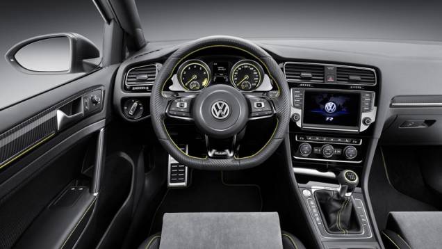O Golf R 400 leva apenas 3,9 segundos para ir de 0 a 100 km/h. | <a href="https://quatrorodas.abril.com.br/noticias/saloes/pequim-2014/vw-mostra-golf-r-400-pequim-780061.shtml" rel="migration">Leia mais</a> O Golf R 400 leva apenas 3,9 segundos para ir de 0 a 100 km/h. | <a href="https://quatrorodas.abril.com.br/noticias/saloes/pequim-2014/vw-mostra-golf-r-400-pequim-780061.shtml" rel="migration">Leia mais</a>