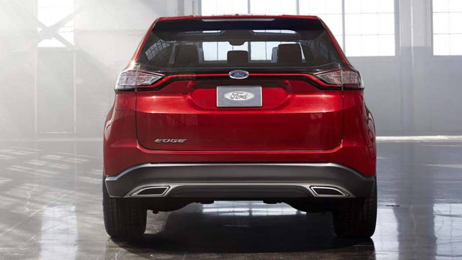 O desenho das peças lembra bastante as do Fusion | <a href="https://quatrorodas.abril.com.br/noticias/saloes/los-angeles-2013/ford-apresenta-edge-concept-760730.shtml" rel="migration">Leia mais</a>