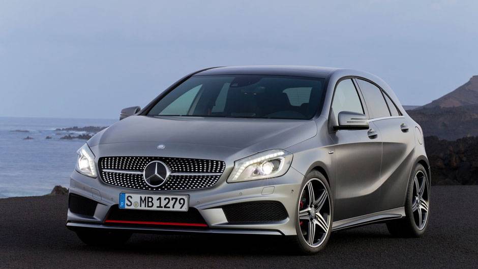 O Classe A segue o visual dos &uacute;ltimos modelos da Mercedes-Benz | <a href="https://quatrorodas.abril.com.br/saloes/genebra/2012/mercedes-benz-classe-678631.shtml" rel="migration">Leia mais</a>