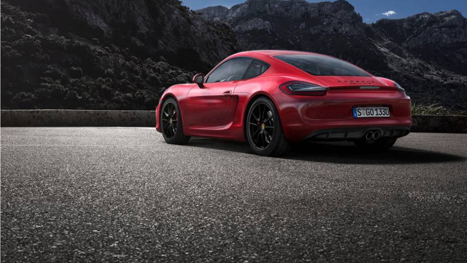 Outra novidade é o sistema de amortecimento eletrônico. | <a href="https://quatrorodas.abril.com.br/noticias/fabricantes/porsche-lanca-boxster-gts-cayman-gts-777156.shtml" rel="migration">Leia mais</a>