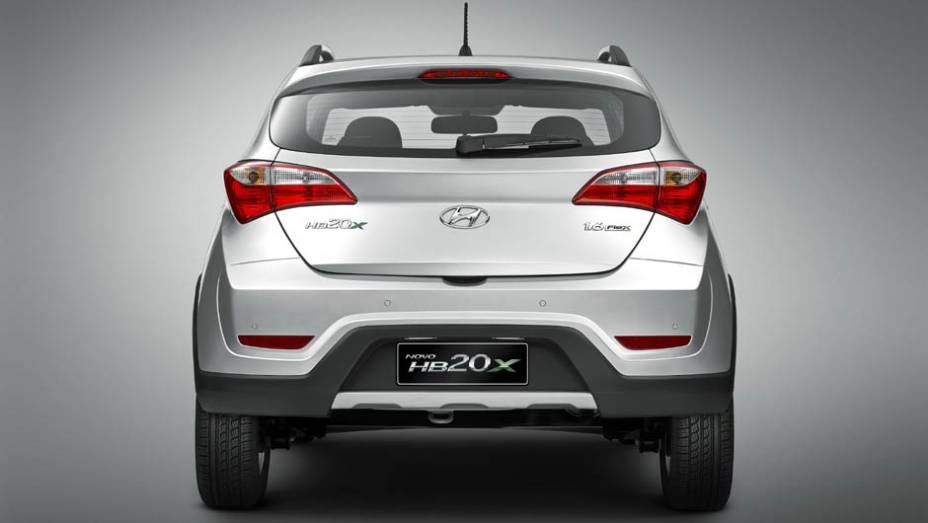 O HB20X será oferecido apenas com o motor 1.6 16V Flex, de 128 cv | <a href="https://quatrorodas.abril.com.br/carros/lancamentos/hyundai-hb20x-731727.shtml" rel="migration">Leia mais</a>