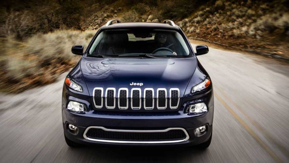 Polêmico, não? Este é o novo Jeep Cherokee, que será apresentado no Salão de Nova York | <a href="%20https://quatrorodas.abril.com.br/saloes/new-york/2013/jeep-cherokee-737016.shtml" rel="migration">Leia mais</a>