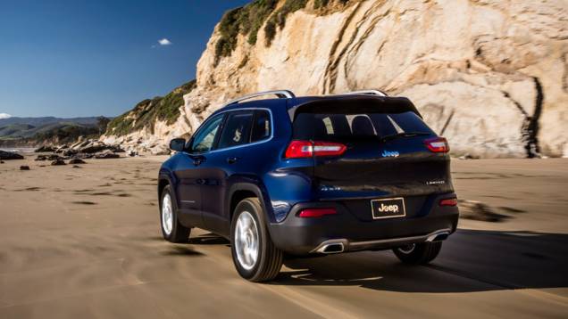 | <a href="https://quatrorodas.abril.com.br/saloes/new-york/2013/jeep-cherokee-737016.shtml" rel="migration">Leia mais</a>