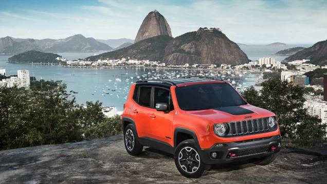 A opção mais cara é a Trailhawk, voltada para o uso intenso no off-road; o valor da versão única é de R$ 116.990 | <a href="https://quatrorodas.abril.com.br/noticias/fabricantes/saiba-tudo-jeep-renegade-850580.shtml" target="_blank" rel="migration">Leia mais</a> A opção mais cara é a Trailhawk, voltada para o uso intenso no off-road; o valor da versão única é de R$ 116.990 | <a href="https://quatrorodas.abril.com.br/noticias/fabricantes/saiba-tudo-jeep-renegade-850580.shtml" target="_blank" rel="migration">Leia mais</a>