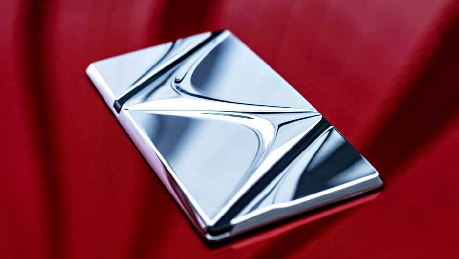 Com tr&ecirc;s anos de garantia, o DS4 ser&aacute; vendido por R$ 99.990 | <a href="https://quatrorodas.abril.com.br/carros/lancamentos/citroen-ds4-734568.shtml" rel="migration">Leia mais</a>