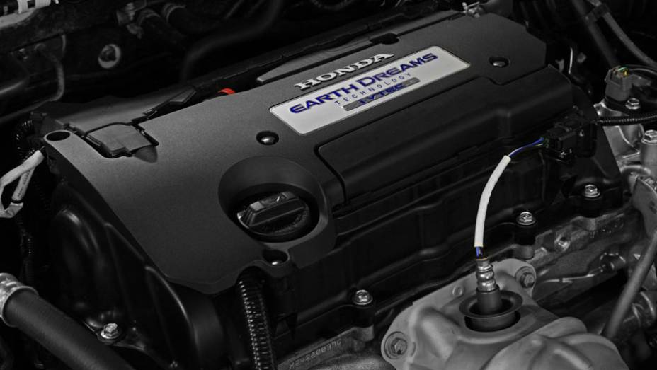 Os motores 2.4 e 3.5 V6 fazem parte da nova família Earth Dreams e trazem tecnologias como a desativação de cilindros | <a href="https://quatrorodas.abril.com.br/carros/lancamentos/honda-accord-2014-744960.shtml" rel="migration">Leia mais</a>