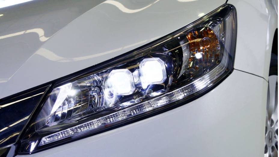 O Accord será vendido apenas na versão EX, com duas opções de motorização e preços começando em R$ 119.900 | <a href="https://quatrorodas.abril.com.br/carros/lancamentos/honda-accord-2014-744960.shtml" rel="migration">Leia mais</a>