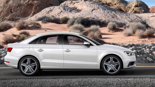 O sedã é bastante parecido com o carro-conceito mostrado no Salão de Genebra de 2011 | <a href="https://quatrorodas.abril.com.br/saloes/new-york/2013/audi-a3-s3-sedan-737169.shtml" rel="migration">Leia mais</a> O sedã é bastante parecido com o carro-conceito mostrado no Salão de Genebra de 2011 | <a href="https://quatrorodas.abril.com.br/saloes/new-york/2013/audi-a3-s3-sedan-737169.shtml" rel="migration">Leia mais</a>