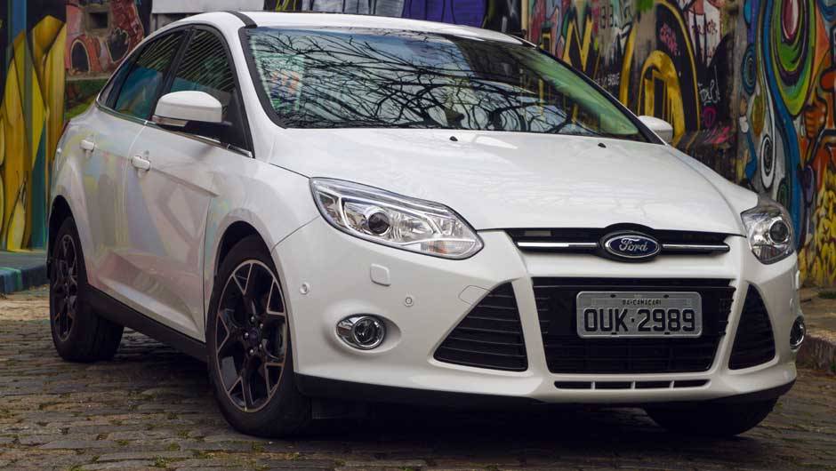 O motor Duratec &eacute; o primeiro flex do mundo com inje&ccedil;&atilde;o direta de combust&iacute;vel | <a href="https://quatrorodas.abril.com.br/carros/lancamentos/novo-ford-focus-sedan-755333.shtml" rel="migration">Leia mais</a>