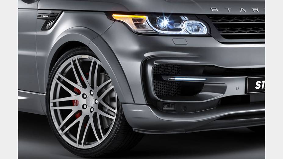 A novidade para o carro britânico lhe acrescentou mais de cinco centímetros de largura. | <a href="https://quatrorodas.abril.com.br/noticias/saloes/genebra-2014/brabus-mostrara-range-rover-sport-startech-genebra-774767.shtml" rel="migration">Leia mais</a>