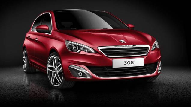 A grade frontal tem a nova identidade visual da Peugeot, já presente em outros modelos da marca A grade frontal tem a nova identidade visual da Peugeot, já presente em outros modelos da marca