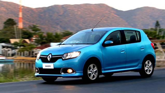 Com design totalmente novo, Sandero chega à segunda geração disposto a mudar sua imagem | <a href="https://quatrorodas.abril.com.br/carros/lancamentos/renault-sandero-787644.shtml" rel="migration">Leia mais</a>