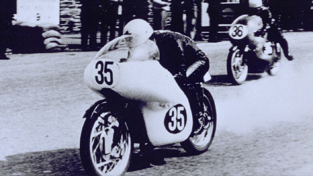 Yamaha: 50 anos de competições Yamaha: 50 anos de competições