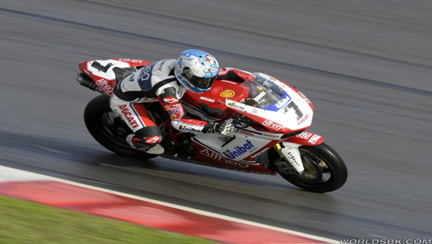 SBK: Checa com a mão no título