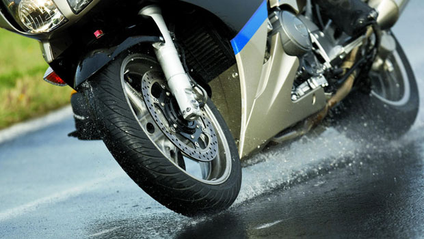 Pilot Road 3 aposta no sport-touring