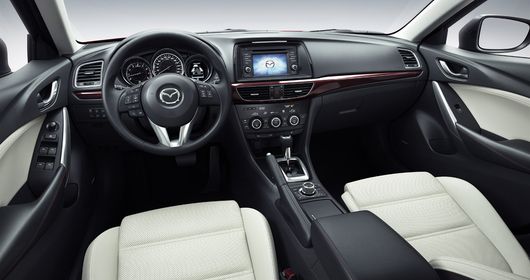 280812mazda6-4.jpg